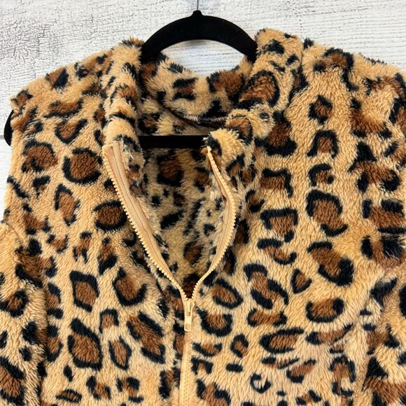 Shein Curve Plus Size Fuzzy Cheetah Zip Up Sleeveless Vest Size 6XL/24 - Picture 3 of 6